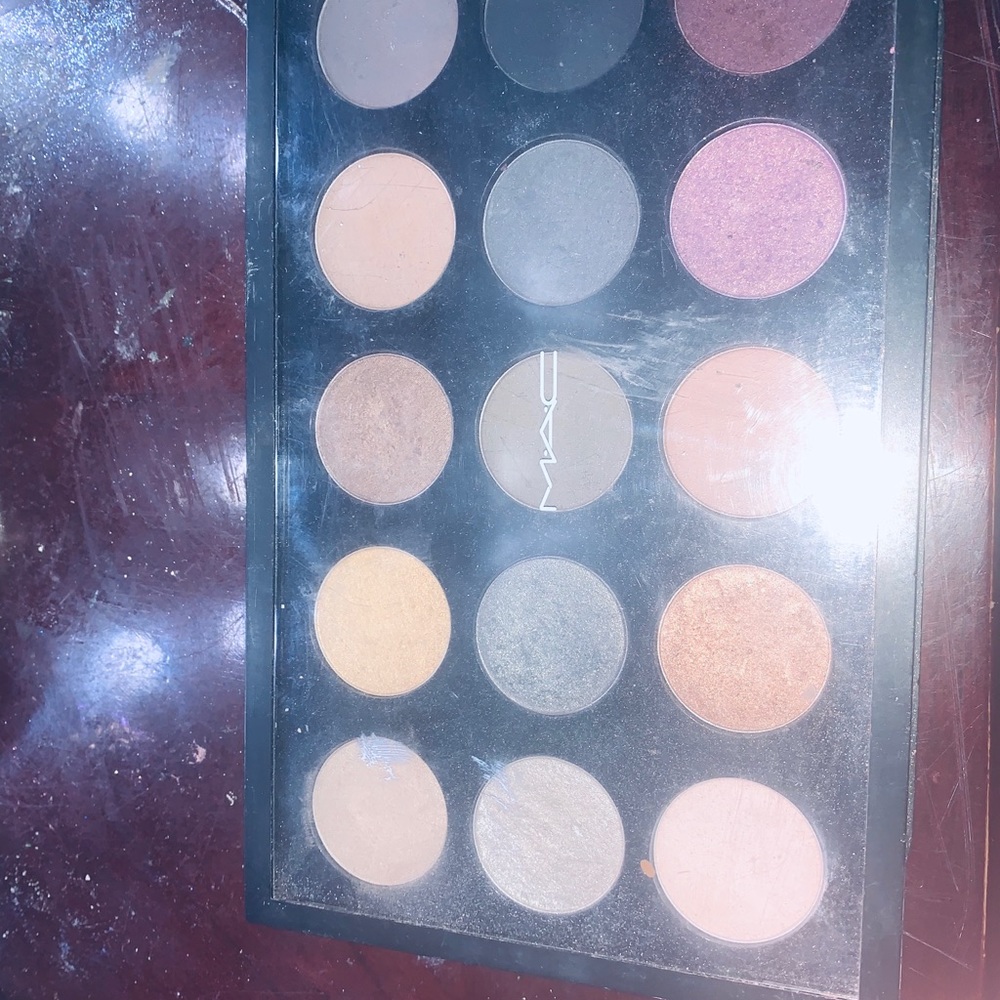 Mac eyeshadow palette mellow moderns